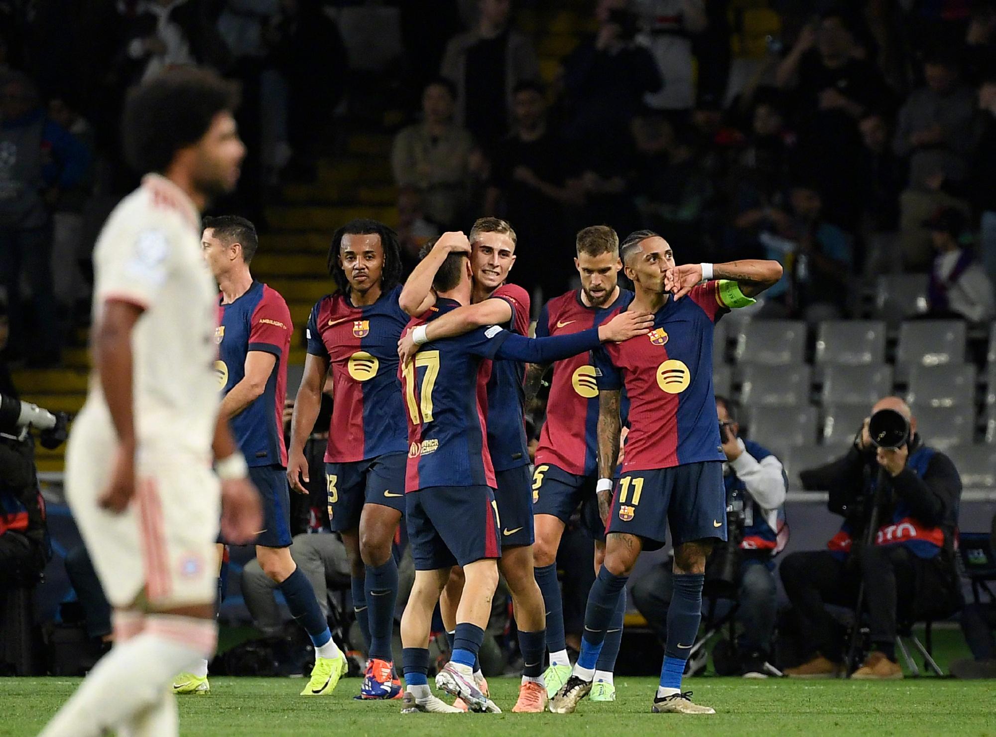 巴黎与巴萨的欧冠比赛直播视频